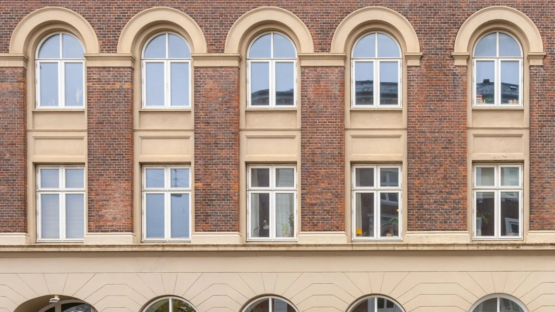 Sanders Noble - Fantastic 4-Bdr Apt In The Capital Copenhagen