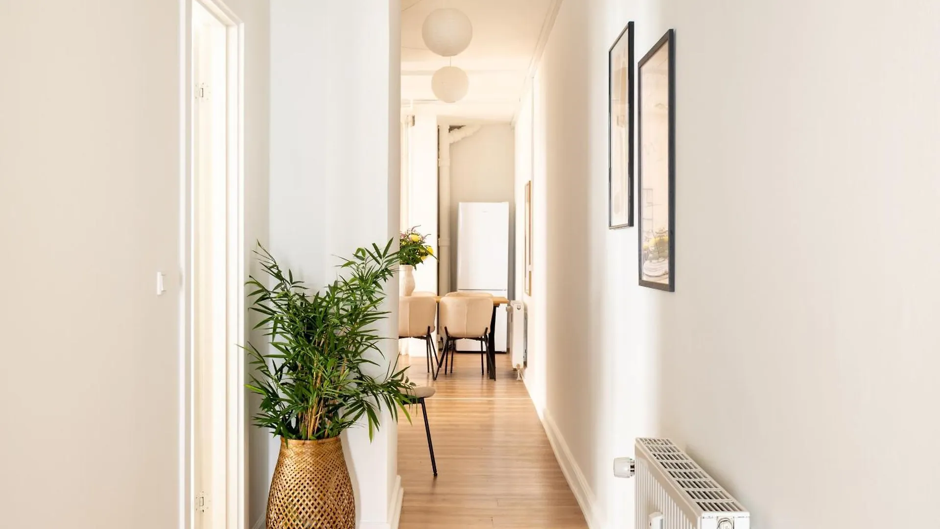 Sanders Noble - Fantastic 4-Bdr Apt In The Capital Copenhagen