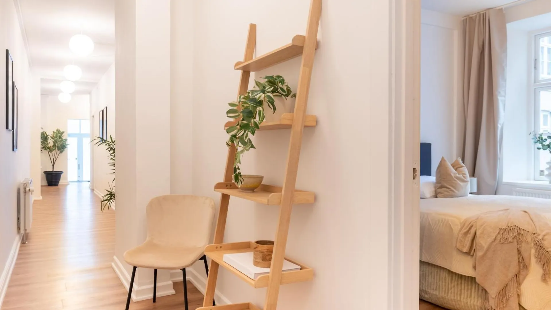 Sanders Noble - Fantastic 4-Bdr Apt In The Capital Copenhagen Apartment